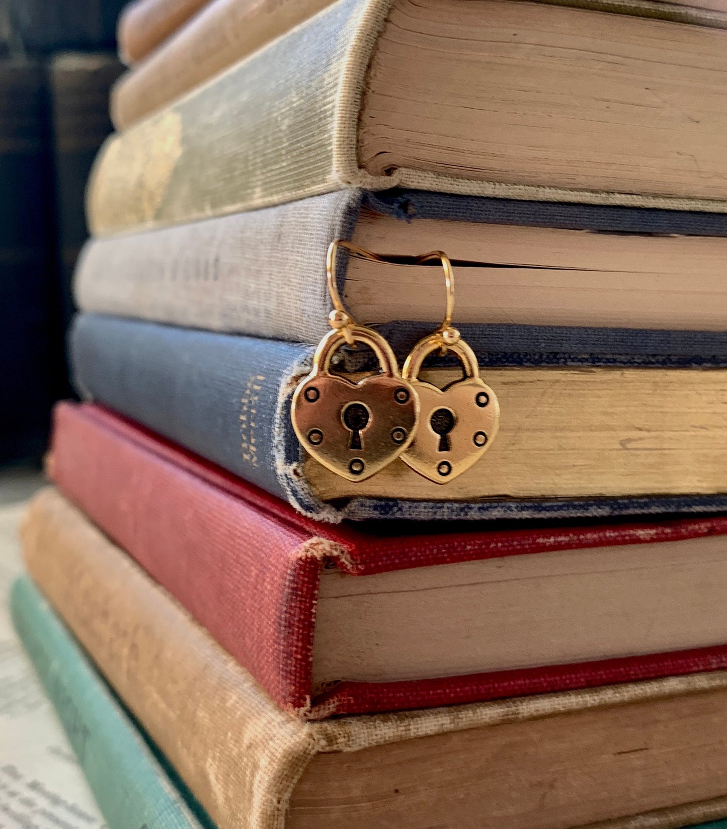 Gold plated heart lock earrings, heart jewelry, key hole earrings, dark romance jewelry, girlfriend jewelry, minimalist earrings