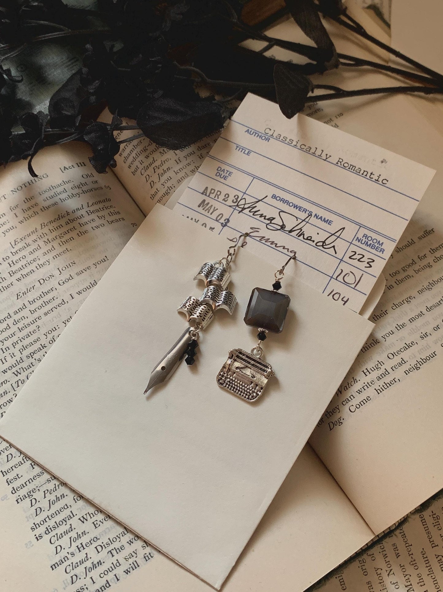 Vintage fountain pen & book charm earrings, fountain pen nibs, pen nib earrings, pen nib jewelry, vintage pen nibs, dark academia, book gift