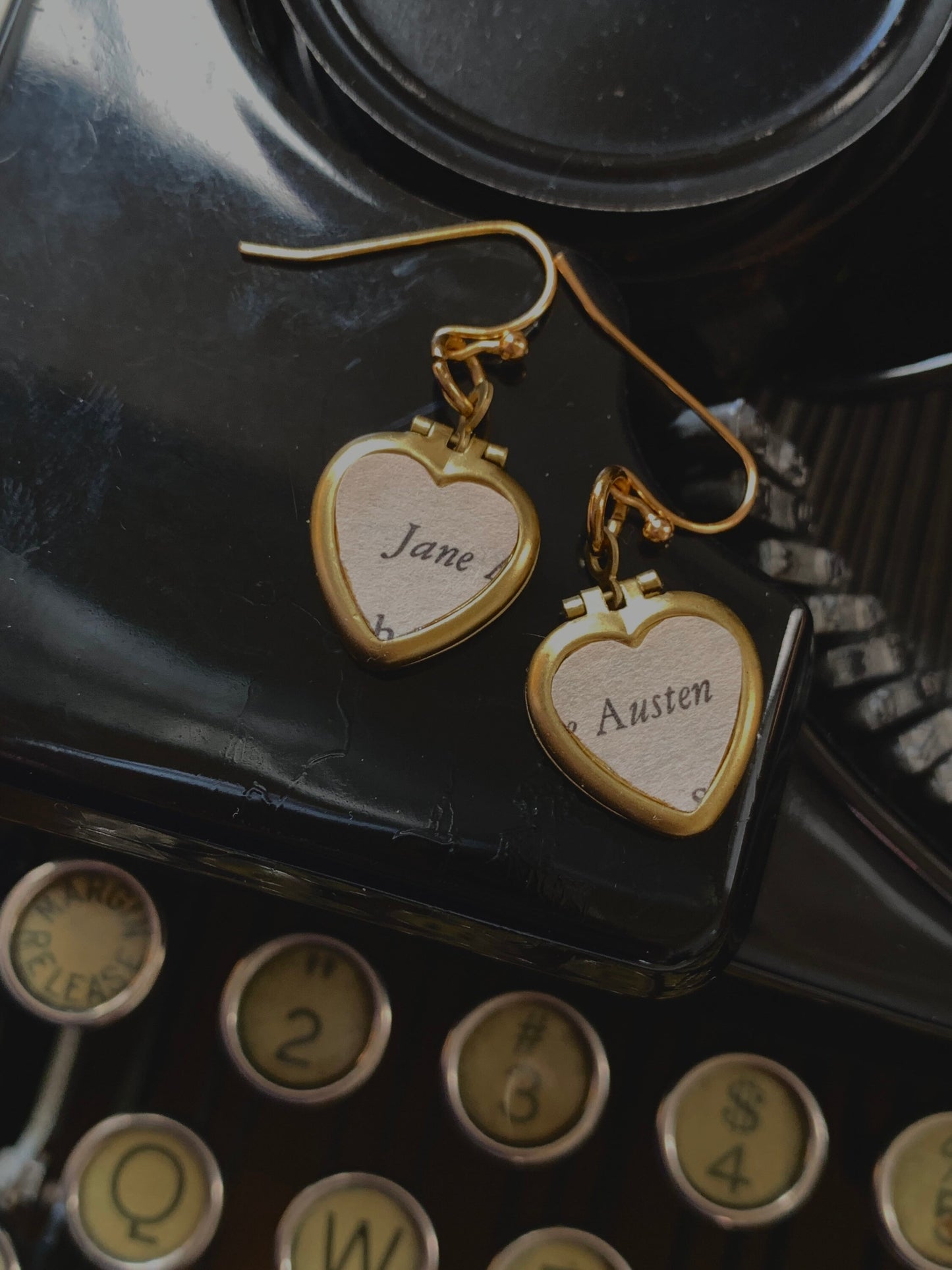 Jane Austen Heart Locket Earrings – Elegant Literary Jewelry for Book Lovers – Vintage Paper Keepsake – Romantic Regency-Inspired Gift