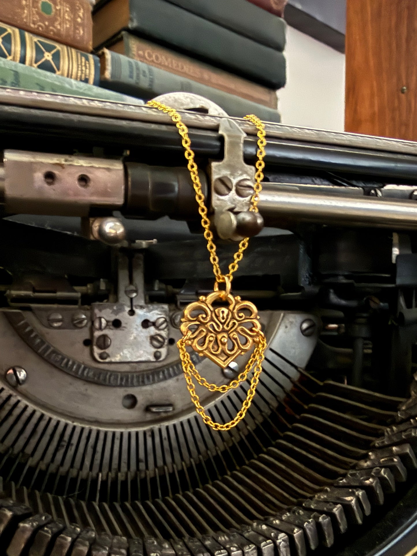Ornate filigree and double chain necklace