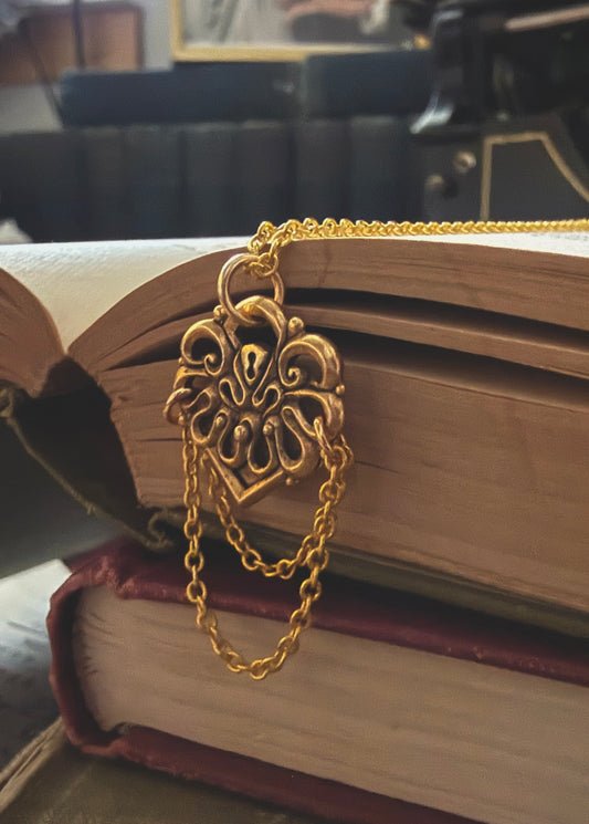 Ornate filigree and double chain necklace