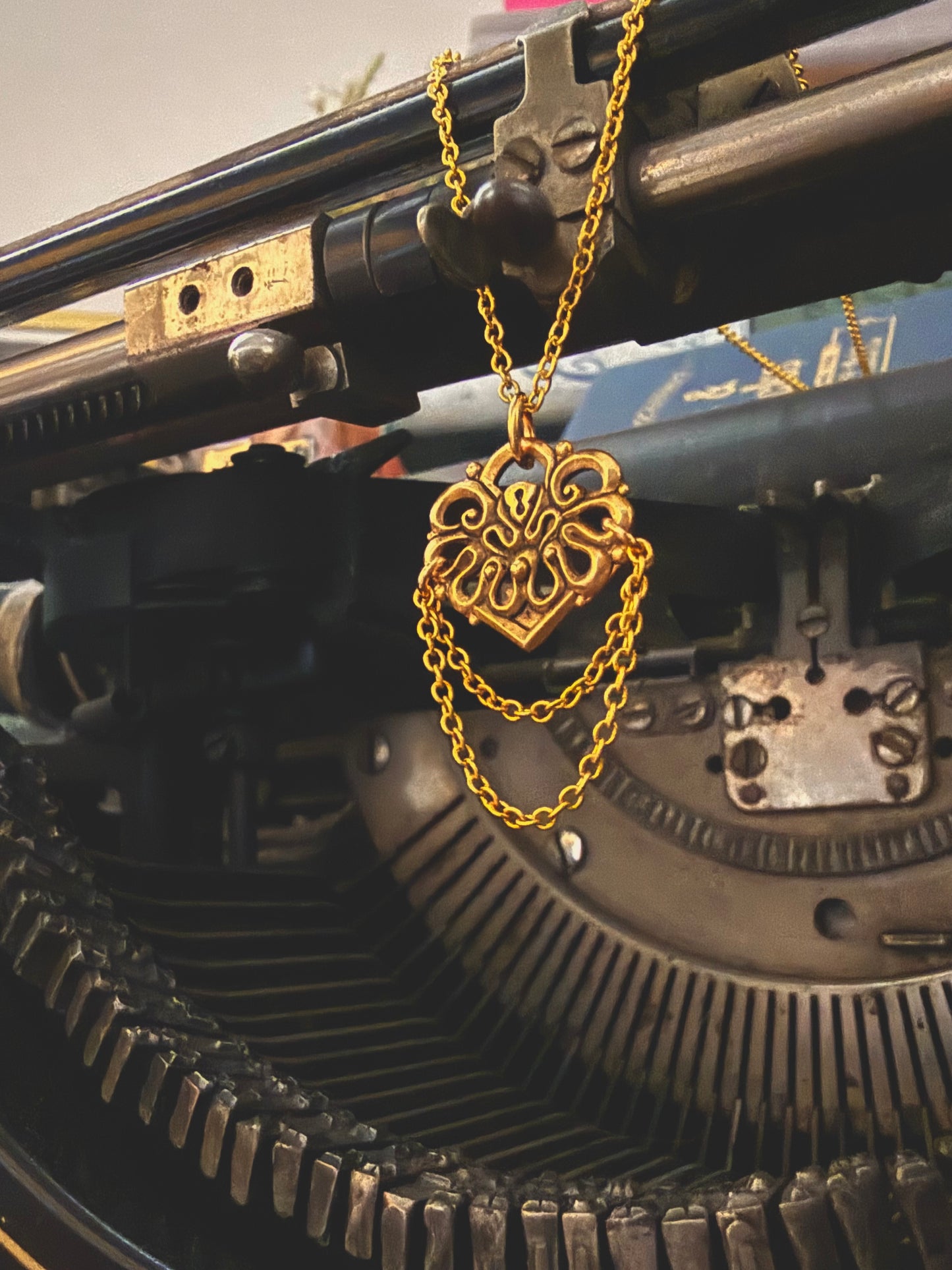 Ornate filigree and double chain necklace