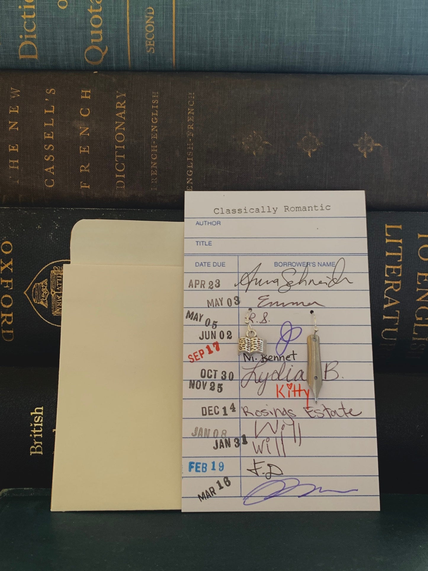 Vintage fountain pen & book charm earrings, fountain pen nibs, pen nib earrings, pen nib jewelry, vintage pen nibs, dark academia, book gift